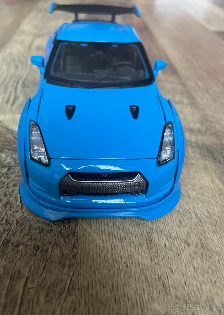 Model 1:24 Nissan GT-R, Maisto - 6