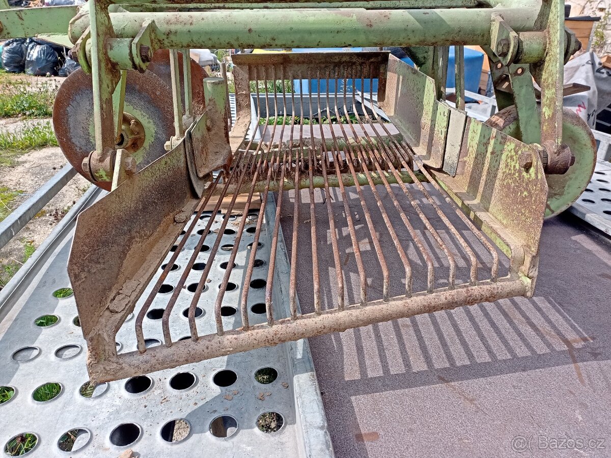 Vibrační vyorávač brambor KROMAG - 6