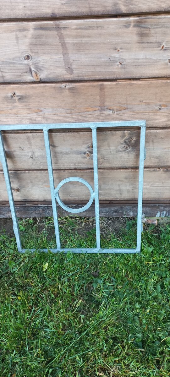 Mříže do oken - pozinkované - 6