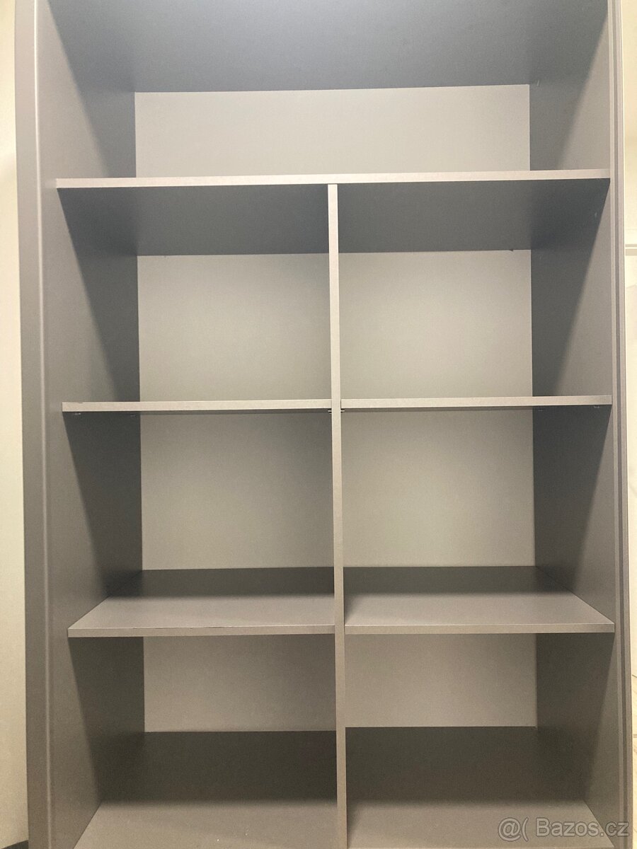 Šatní skříň - použitá - 6