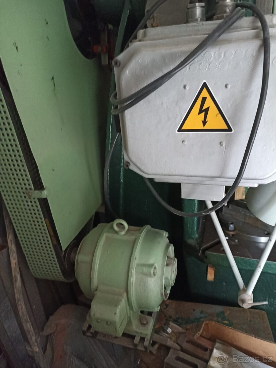 Excentrický lis - 6