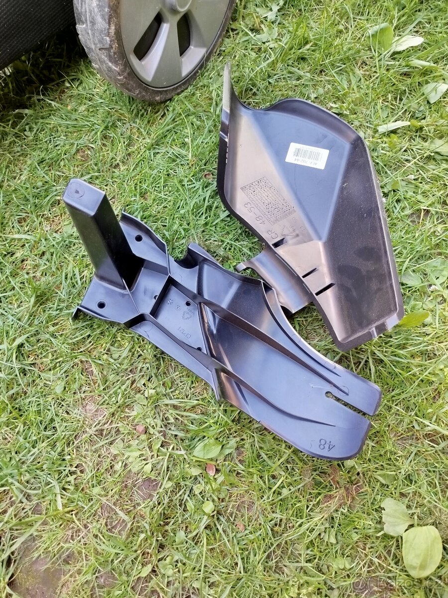 Pojezdová sekačka Vari s motorem Honda GCVx145 - 6