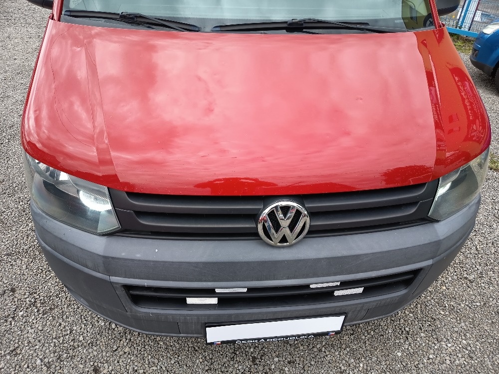 VOLKSWAGEN Transporter 2,0TDI 3-místný - 6