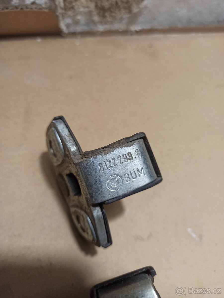 BMW E36 protikus zámku dveří - 6