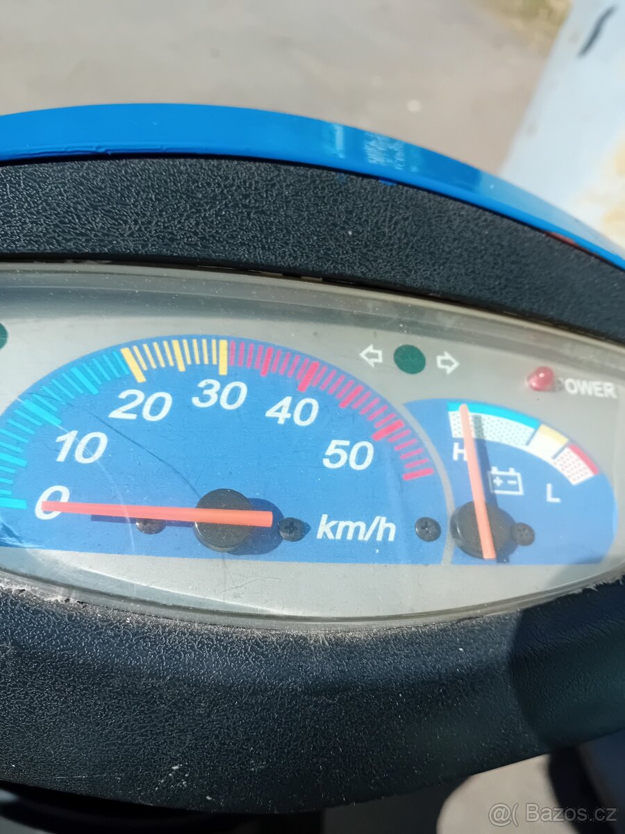 INVALIDNI ELEKTRO TRIKOLKA - 6