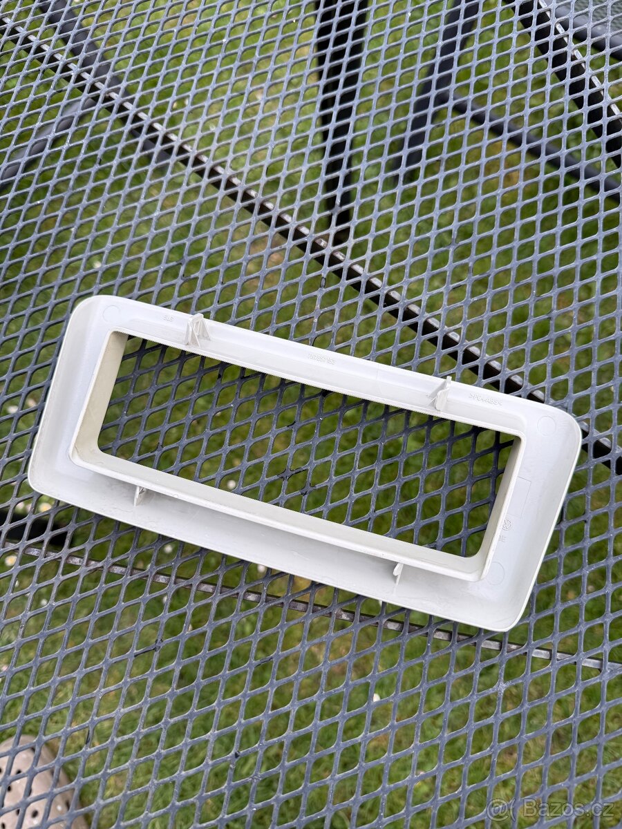 Rámeček kaslíku VW T5 7H1857153 - 6