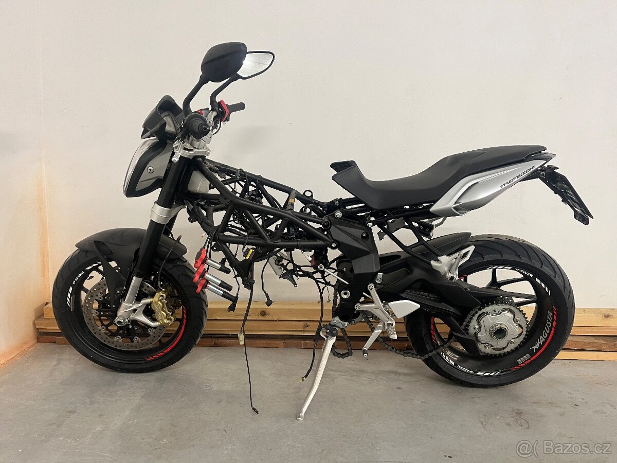 MV Agusta Brutale 675 - 6