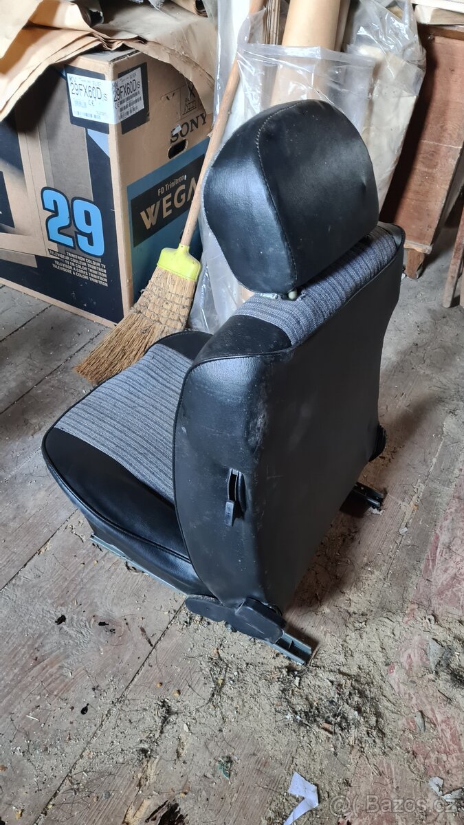 TAVRIA - náhradní díly - 6