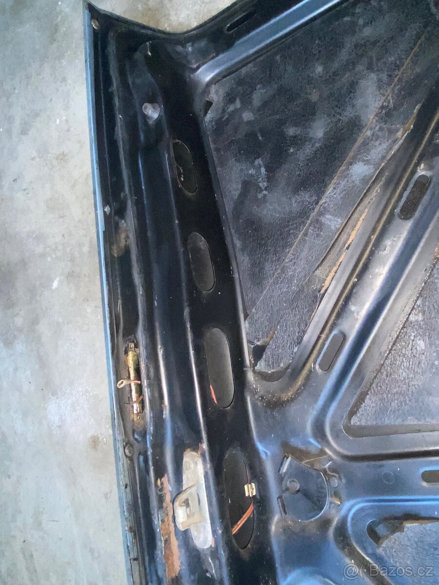 Viko kufru Mercedes w123 - 6