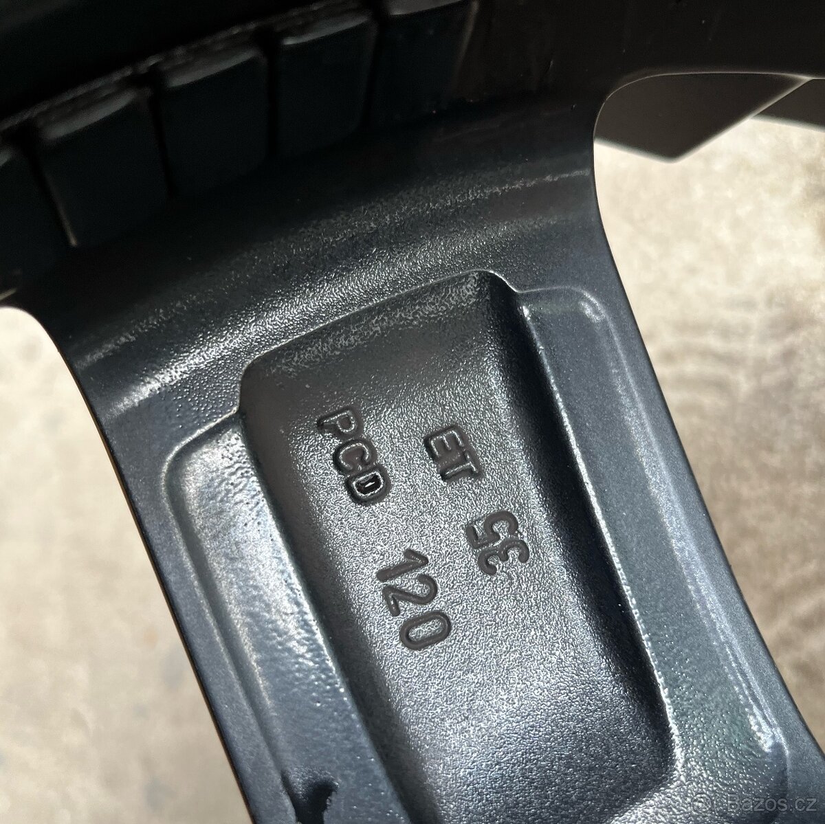 Alu kola Dotz Hanzo 8x17 5x120 ET35 - 6