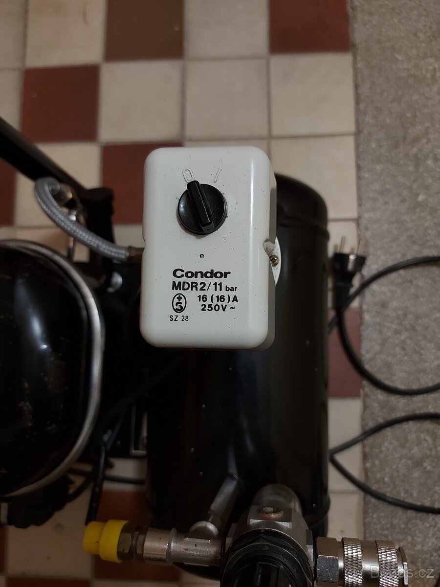 Kompresor pro Airbrush a dílnu - 6