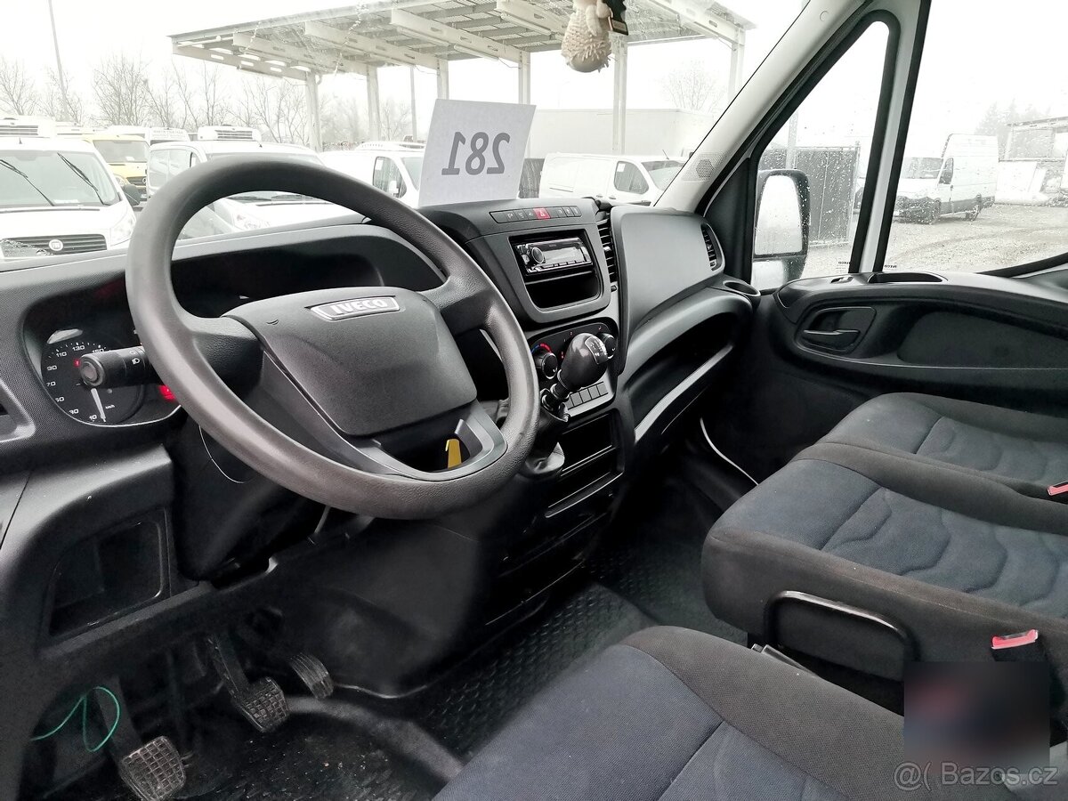 Iveco DAILY 35S12 3 STR.SKLÁPĚČ/ 7 MÍST/ TAŽNÉ 3,5T - 6
