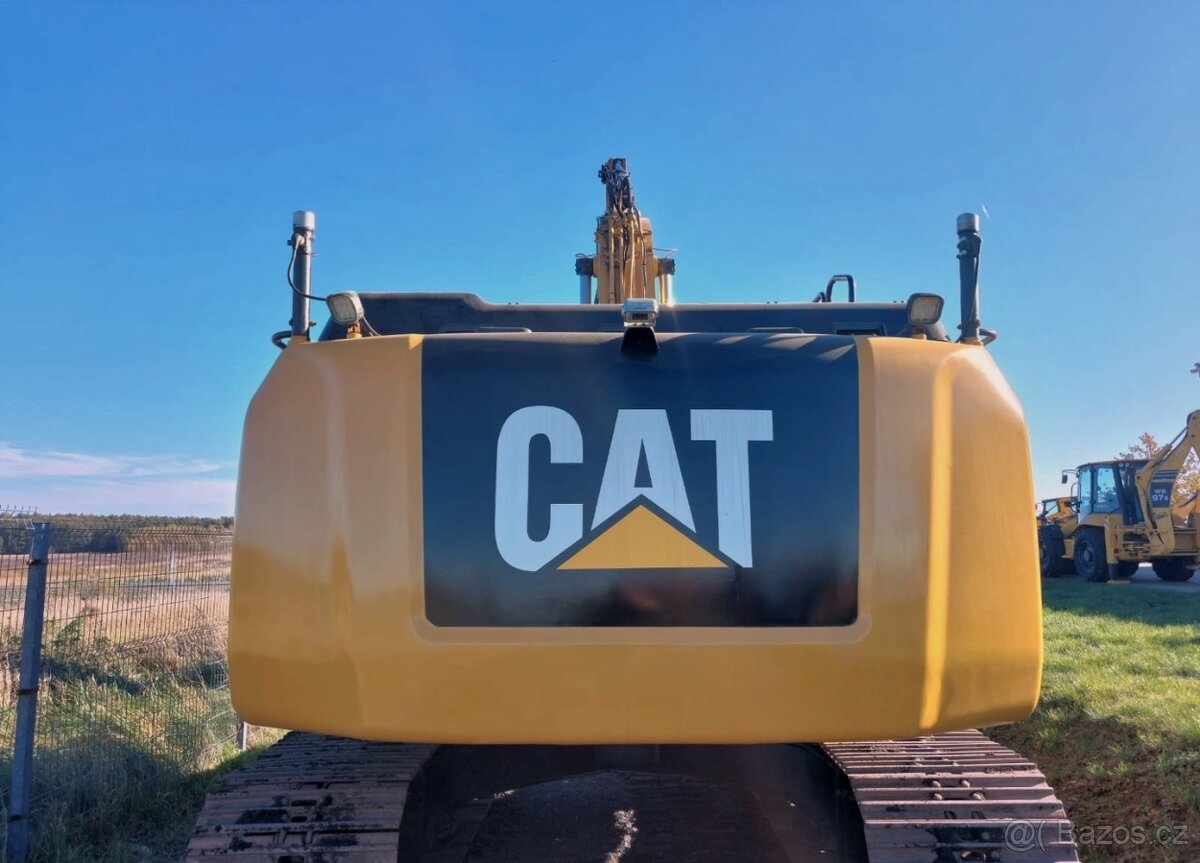 Caterpillar Cat 324E - 6