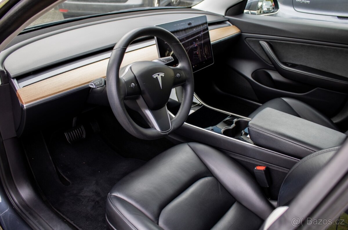 Tesla Model 3 Long Range - 6