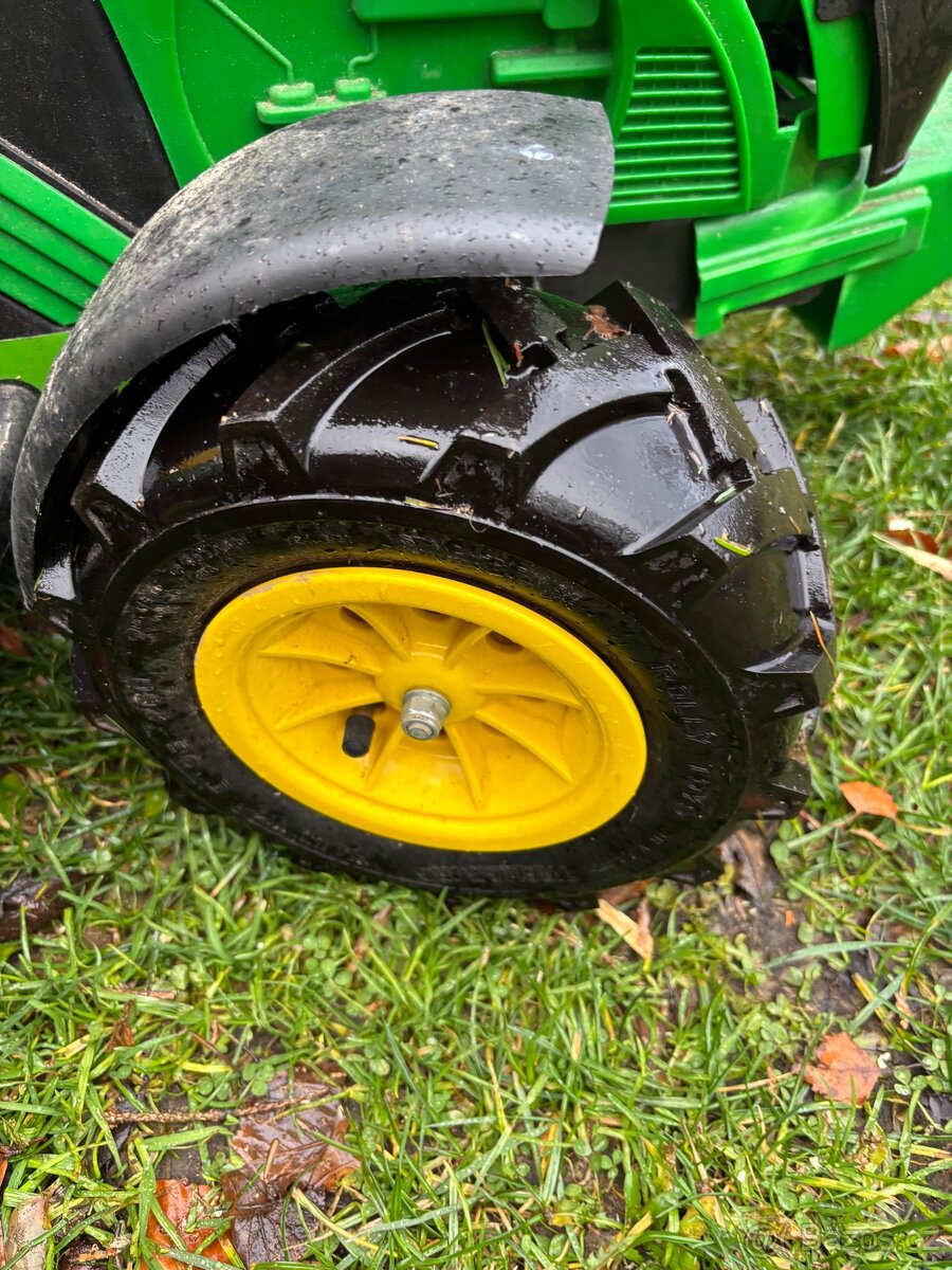 John Deere Peg Perego traktůrek - 6