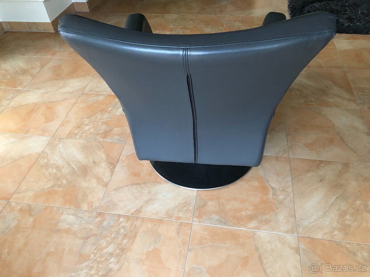 DESIGNOVÉ OTOČNÉ KŘESLO FLIP KŮŽE TORO - 6