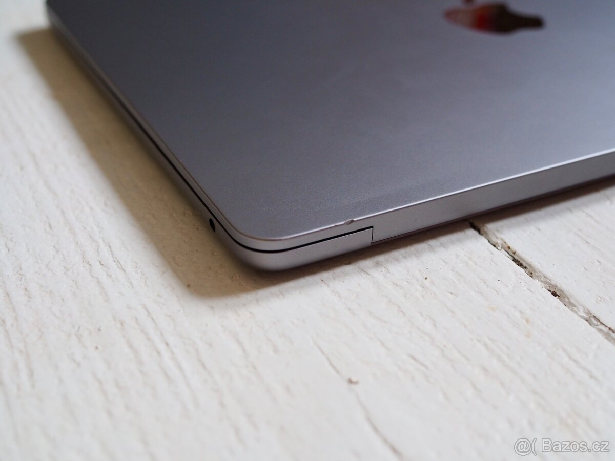 MacBook Air M2 – 512 GB / 16 GB / Baterie 97% / Záruka - 6