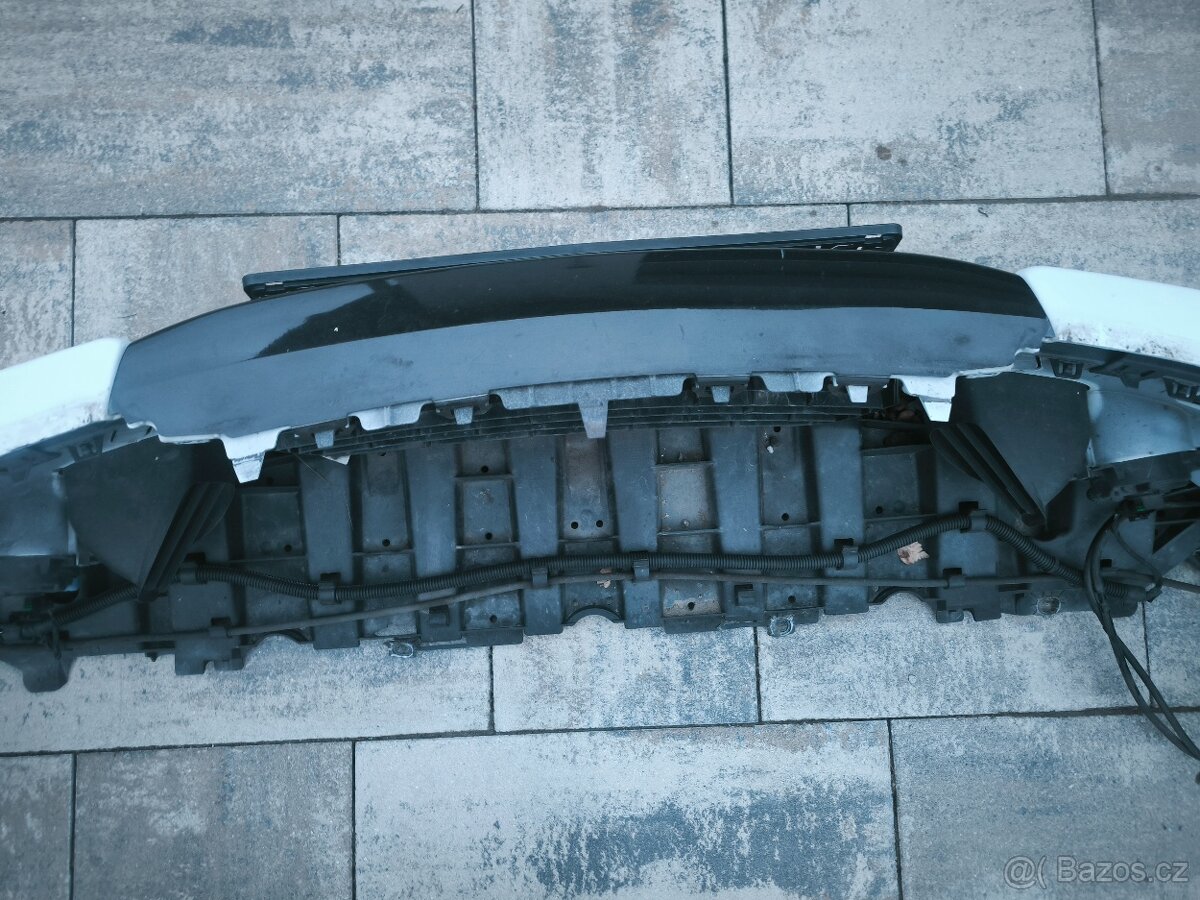 Přední nárazník Renault laguna III - 6