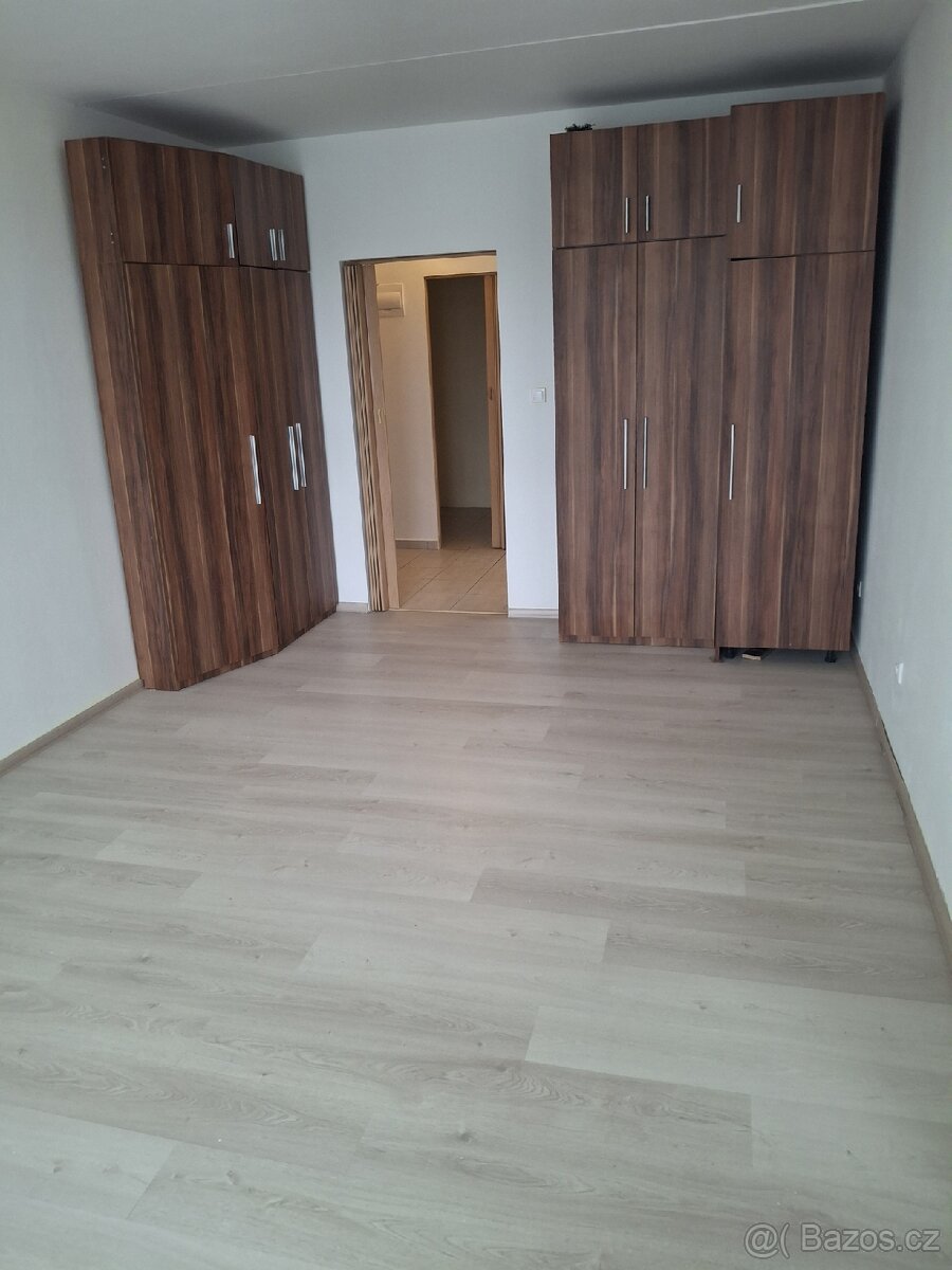 Pronájem bytu 3+1,J.Hradec - 6