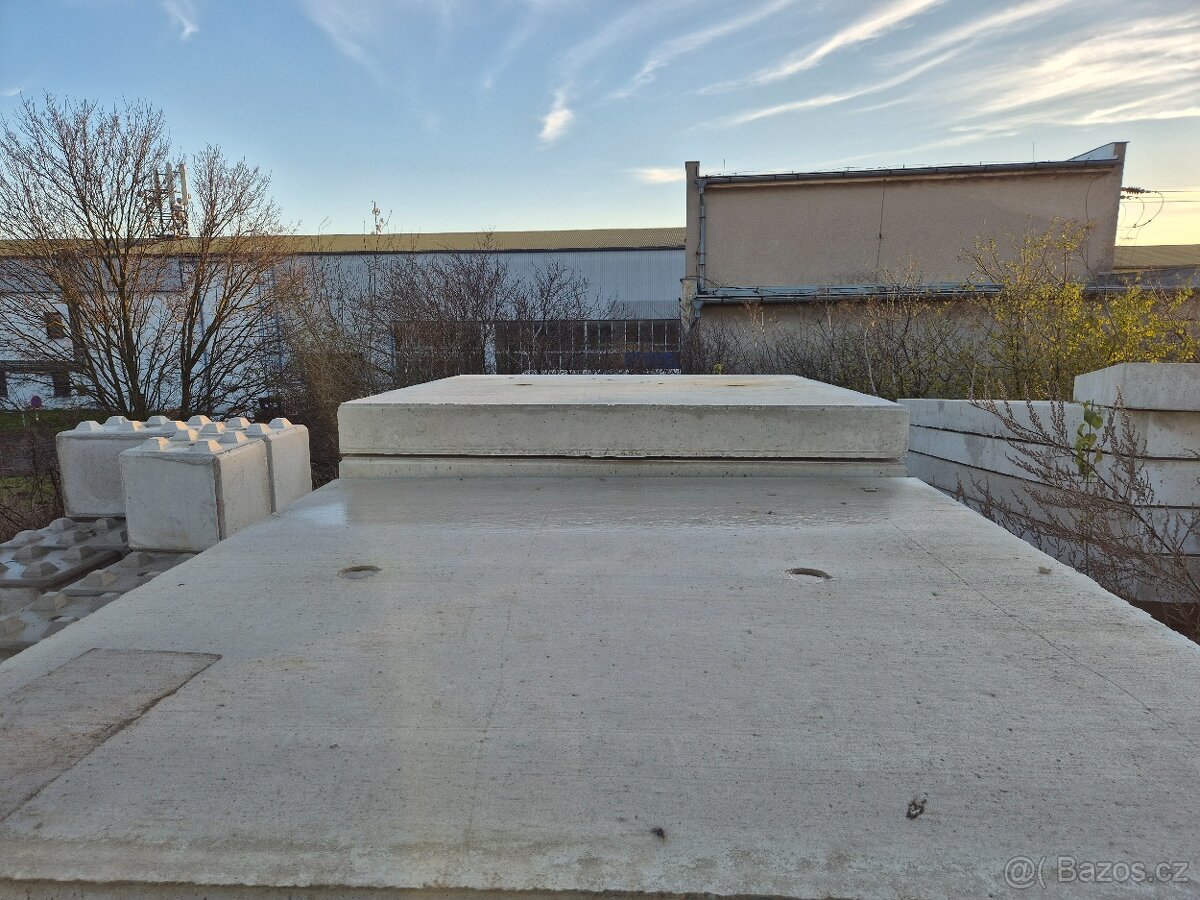 BETONOVÉ PANELY - 6