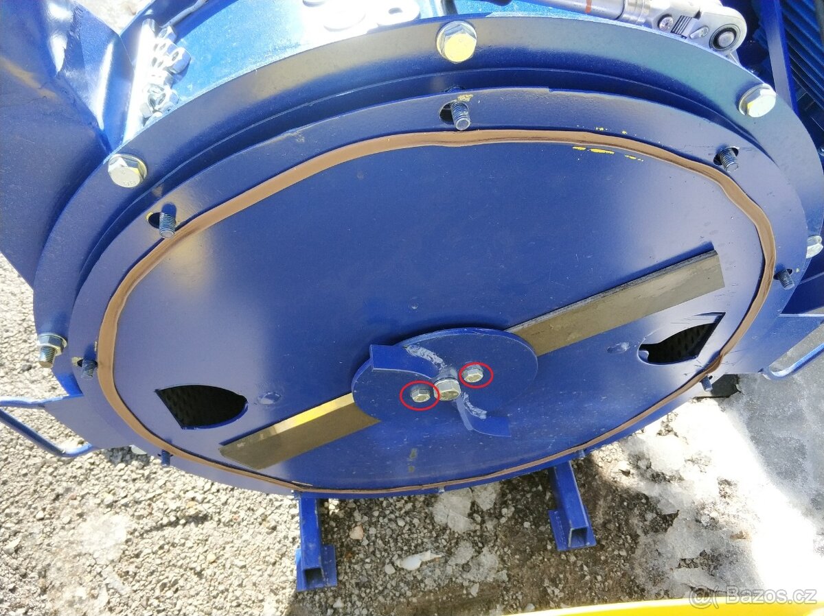 Srotovnik na obili slamu seno - 6