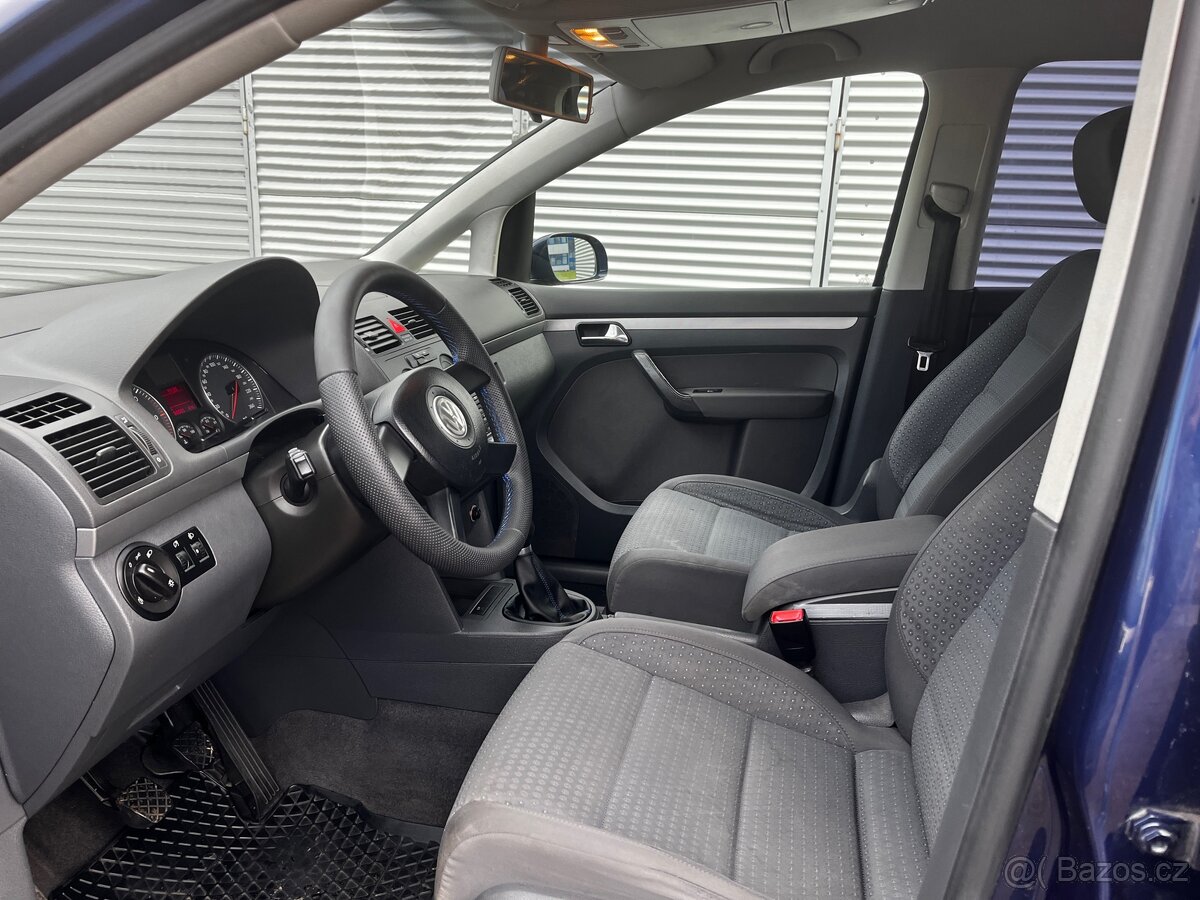 Volkswagen Touran 1,9TDi 7 míst 77kW - 6