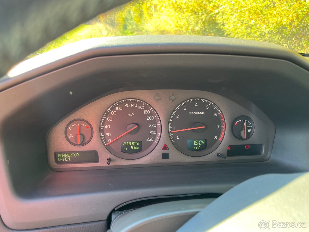 Volvo S60 2.4t - 6