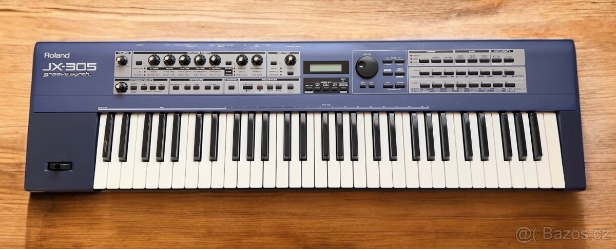 Roland JX - 305 GrooveSynth - syntenzátor - klávesy MIDI - 6
