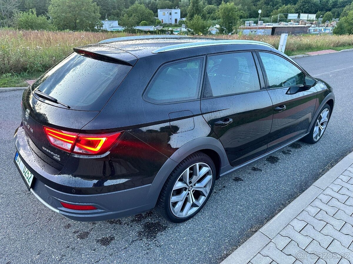 Seat Leon X-perience 2.0 TDI DSG 135kW 4x4 ACC FULLED - 6