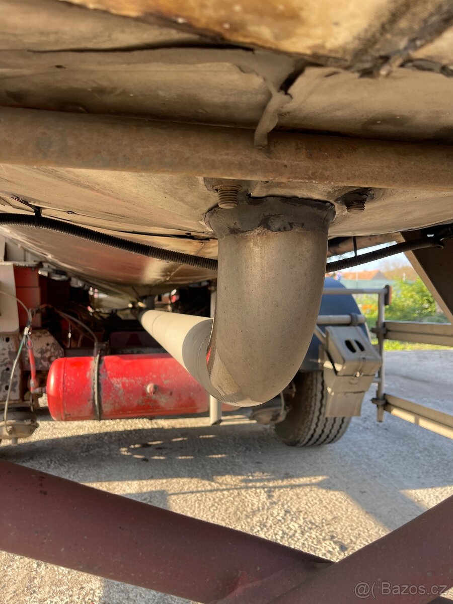 Potravinarska cisterna Magyar - 6