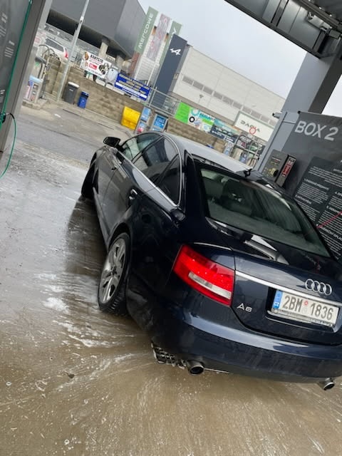 Audi A6 - 6