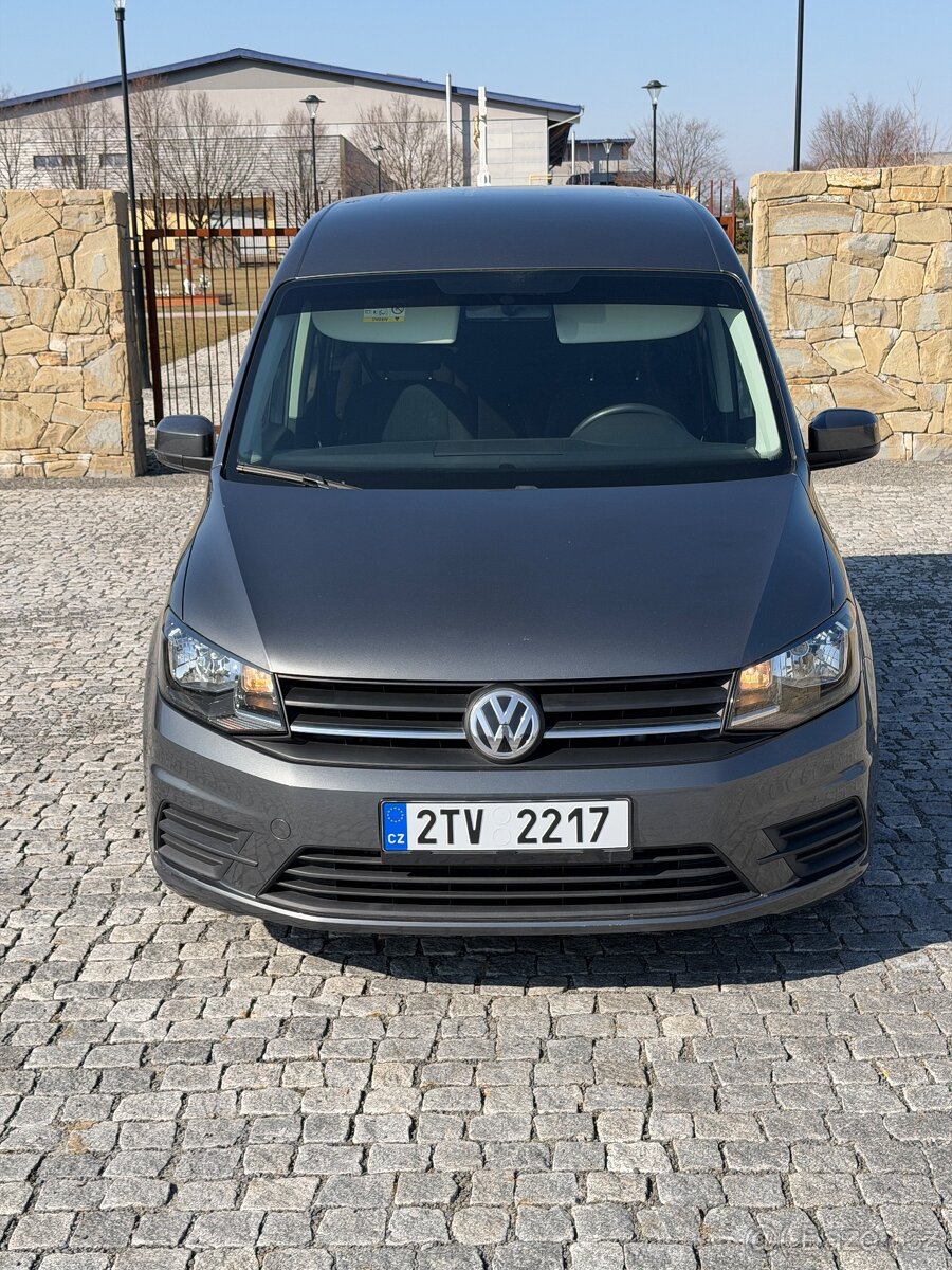 VW Caddy 2.0 TDi - 75kw - 7 mist - rok 2015 - 6