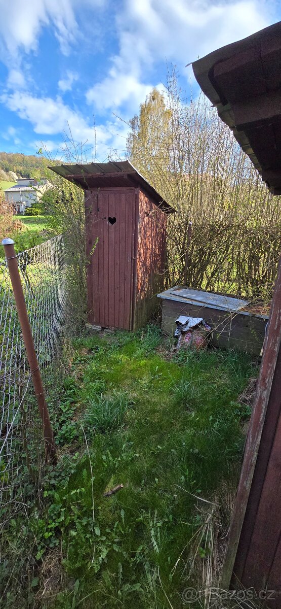 Zahrada s chatkou - 6