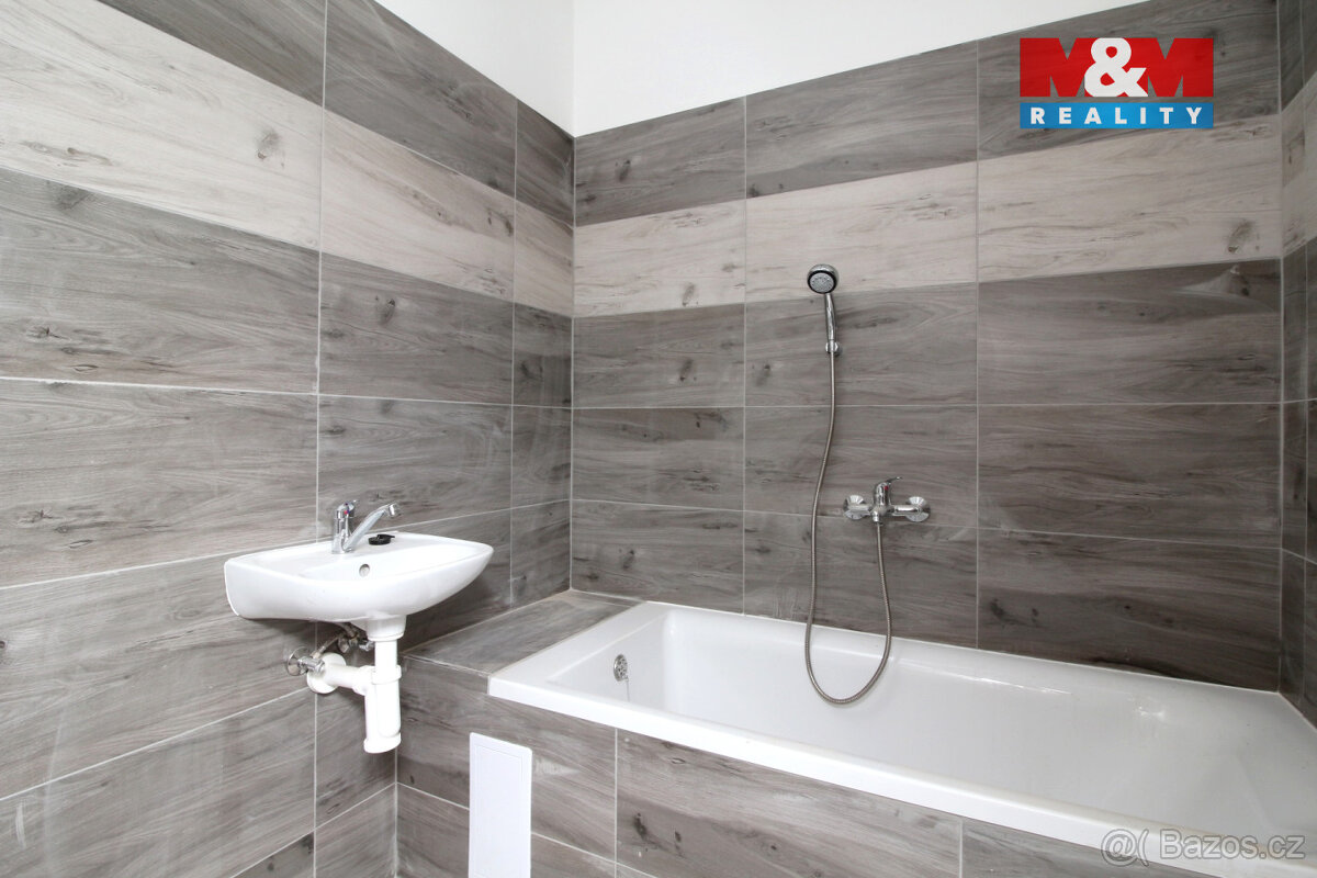 Pronájem bytu 2+kk, 45 m², Trutnov, ul. Horská - 6