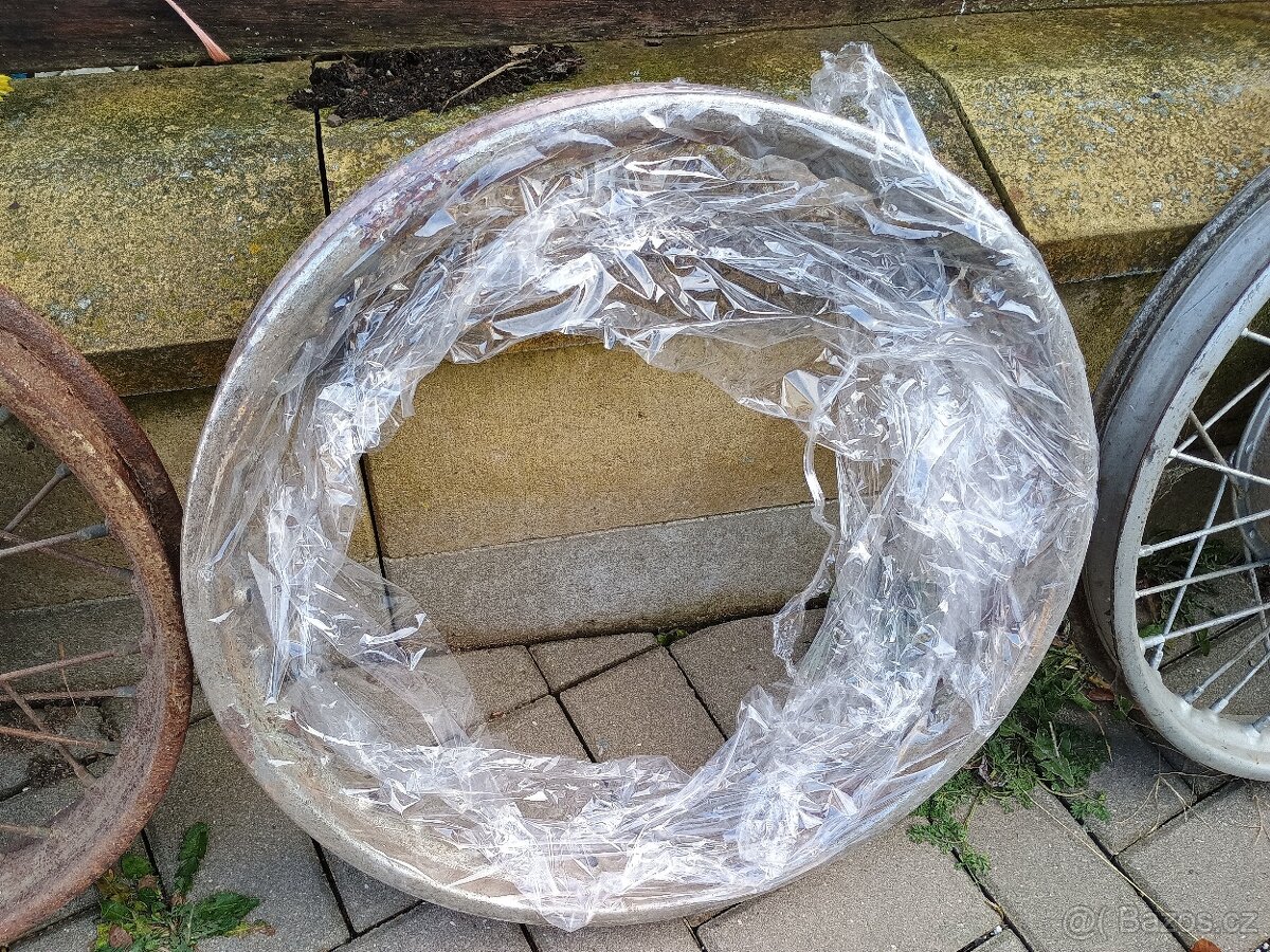 Kola Jawa 500 OHC 01, 00 šnek - 6