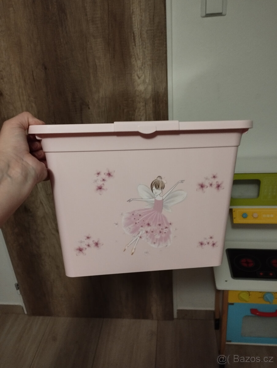 Tříkolka, kolébka, box - 6