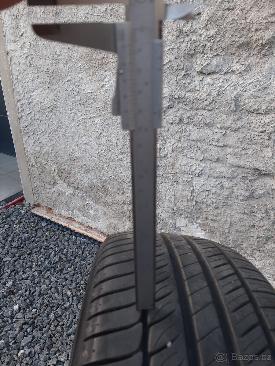 Michelin Primacy HP 215/45r17 - 6