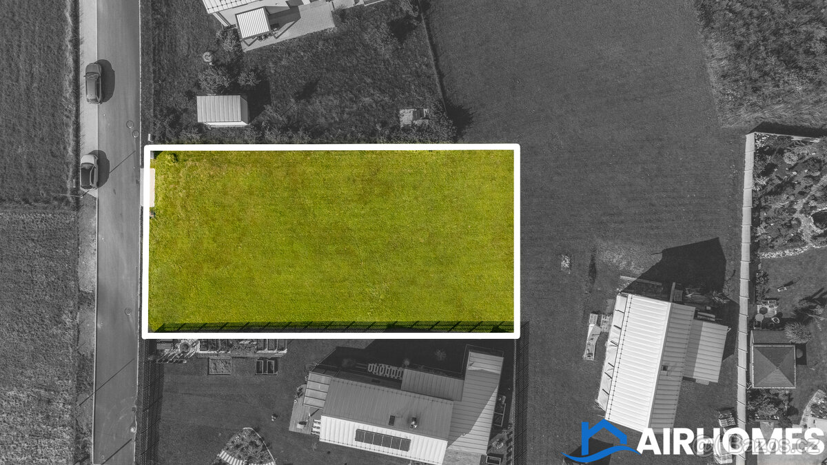 Zasíťovaný pozemek k výstavbě RD, včetně kompletní projektov - 6