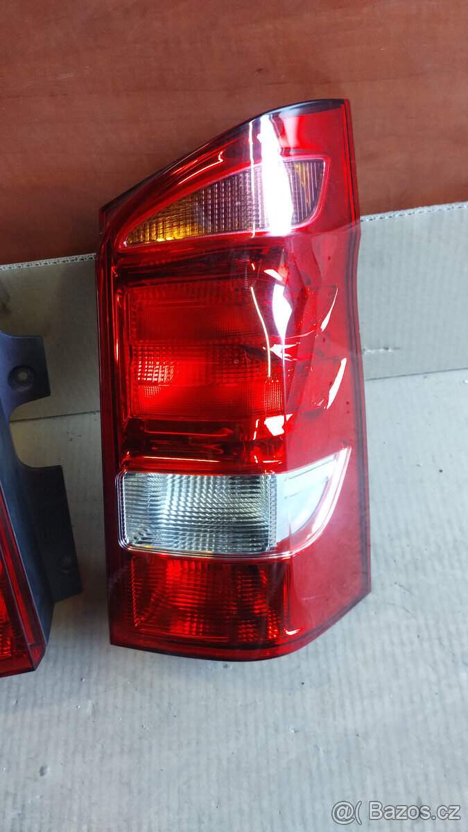 Zadní světla LAMPY VITO / V-klass W447 - 6