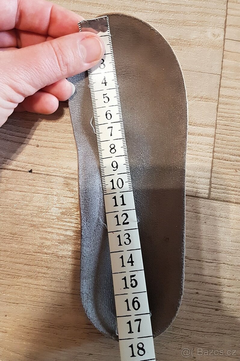 Celoroční boty značky Santé - vel. 27 - 6