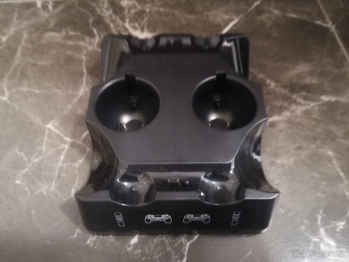 Nabíjecí základna pro move a ps4 ovladače - 6