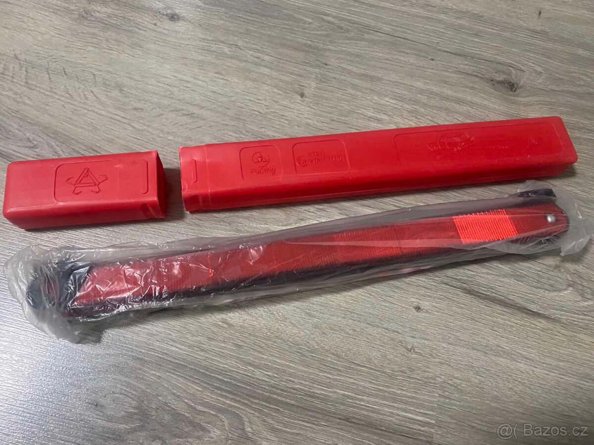 NOVÝ Výstražný trojúhelník do auta včetně pouzdra - 6