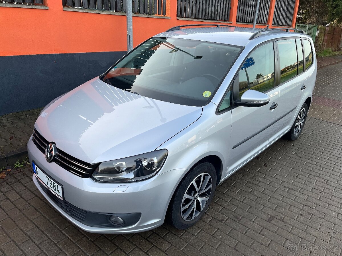 VW Touran 1.6 TDi DSG Serviska - 6