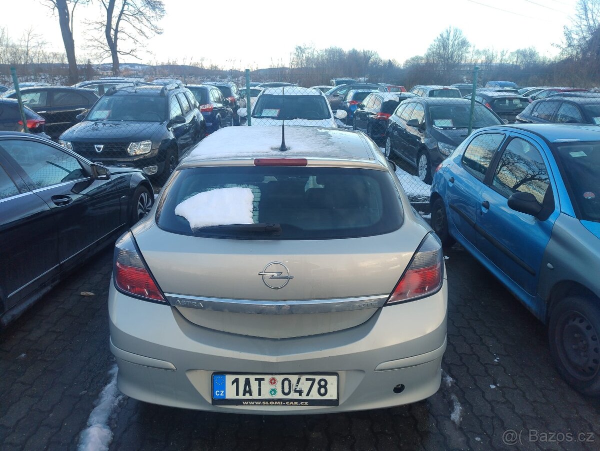 Opel Astra 1.8 16V - 6