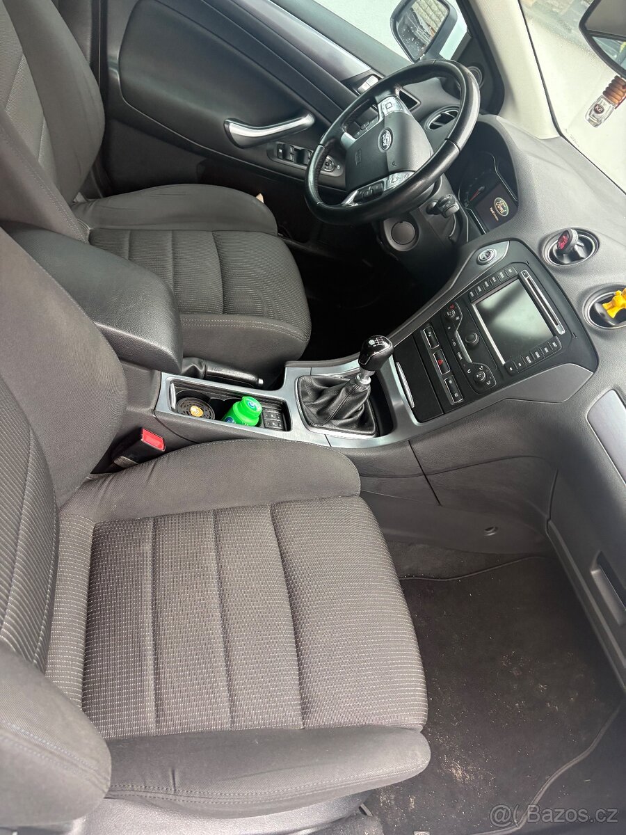 Mondeo 1,6 118kw rv2012 - 6