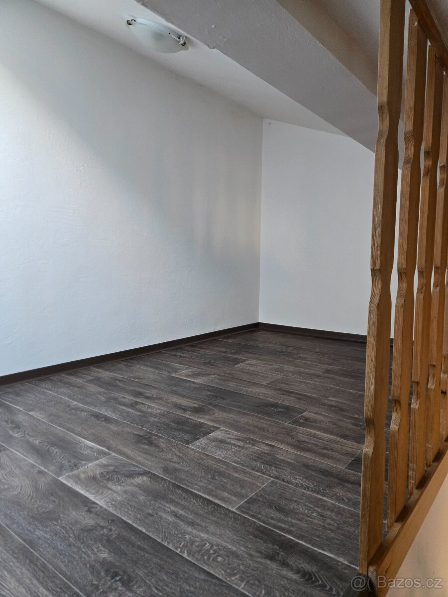 pronájem garsoniéry v Hronově - 6