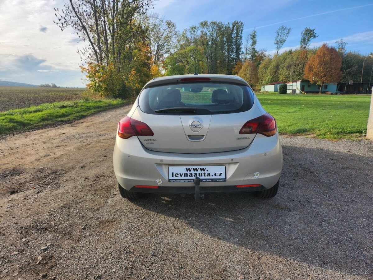 Opel Astra 1.4 16V - 6