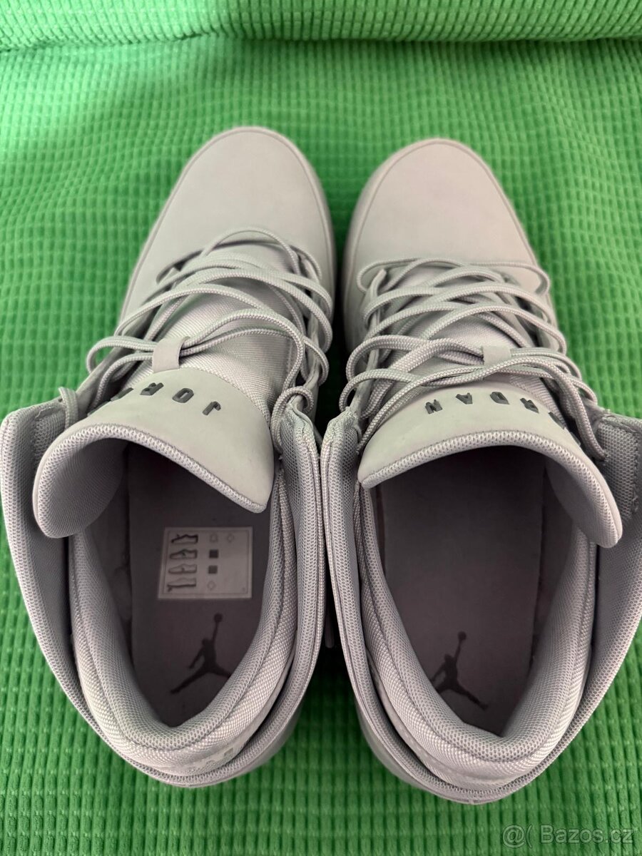 NIKE AIR JORDAN FLIGHT ORIGIN 4 ŠEDÁ vel. 48,5 - 6