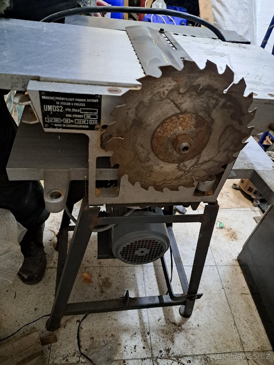 Dřevoobraběci stroj UMDS 2A - 6