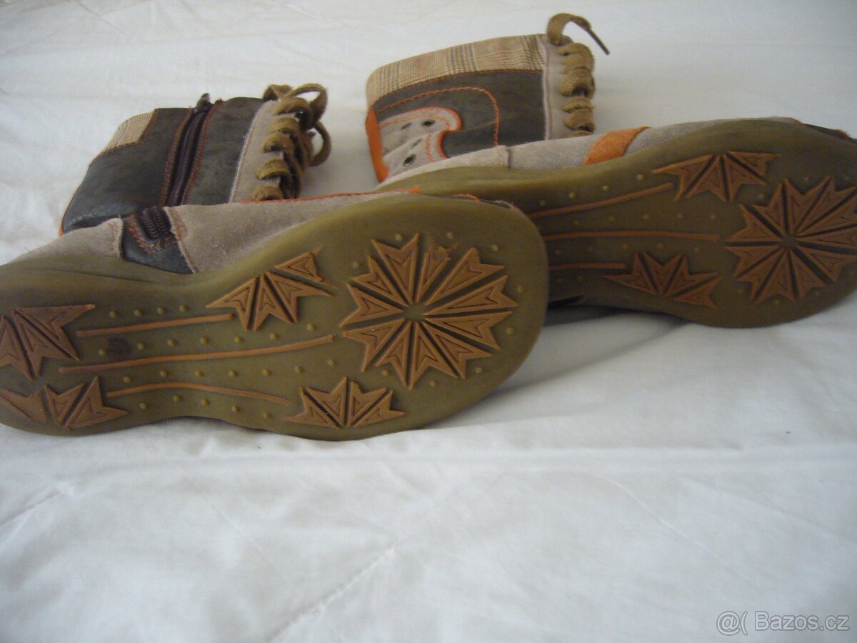 Prodám dívčí vysoké boty - 6